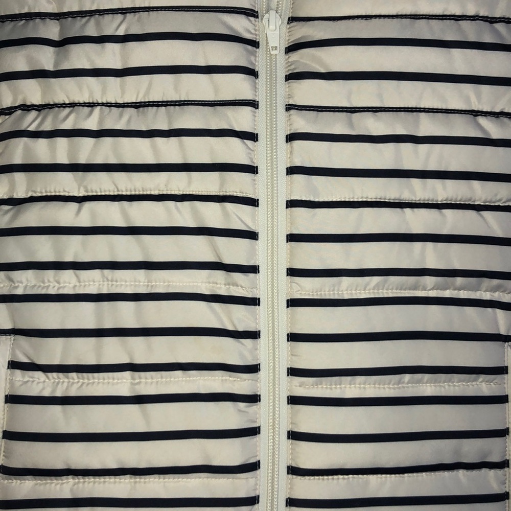 Vest - Picture 4 of 4